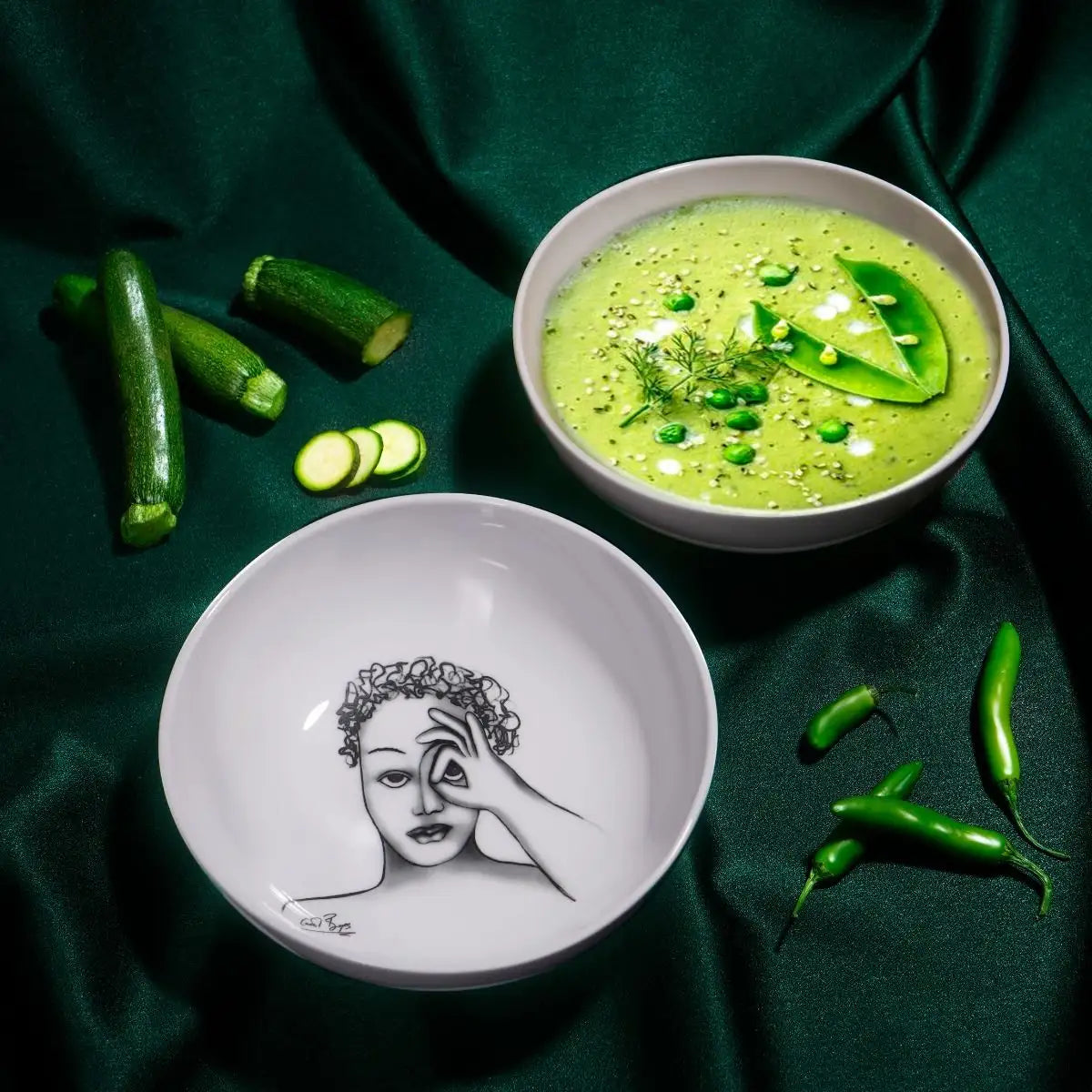 CEREAL / SOUP BOWL SET OF 4 - in focus